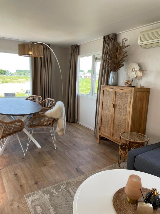 Luxe Chalet Direct Aan Het Water Met Strand Lith Exterior photo