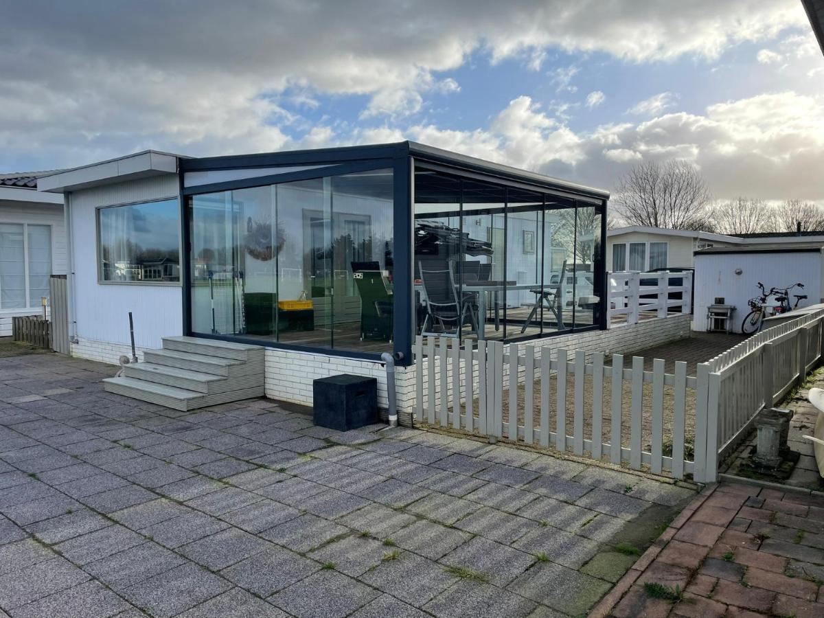 Luxe Chalet Direct Aan Het Water Met Strand Lith Exterior photo