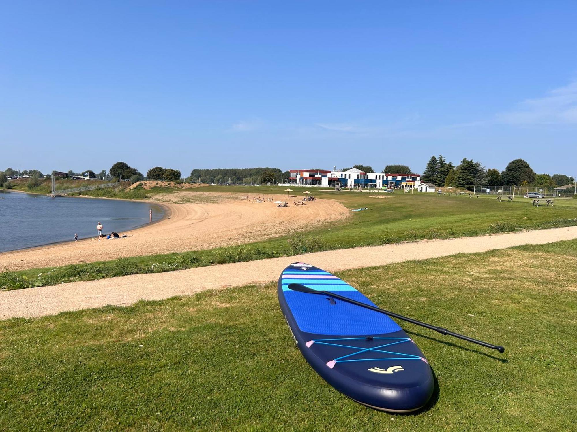Luxe Chalet Direct Aan Het Water Met Strand Lith Exterior photo